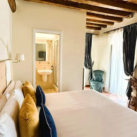 Le Clarisse Trastevere 4* ローマ