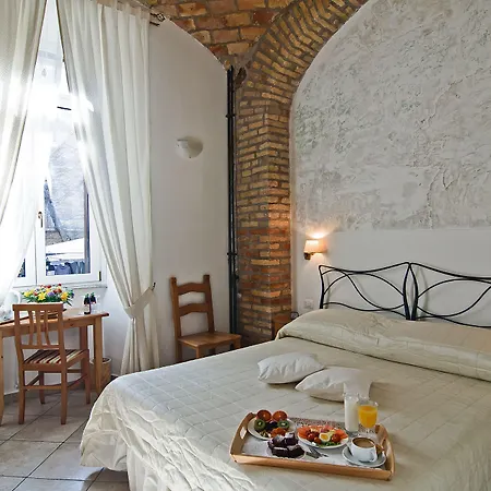 Le Clarisse Trastevere ゲストハウス 4*