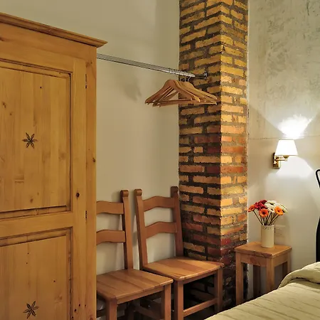 Le Clarisse Trastevere ゲストハウス 4*