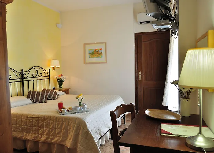 Maison d'hôtes Relais Le Clarisse 4*