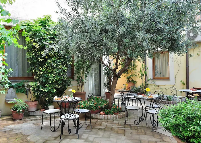 Relais Le Clarisse Maison d'hôtes 4*