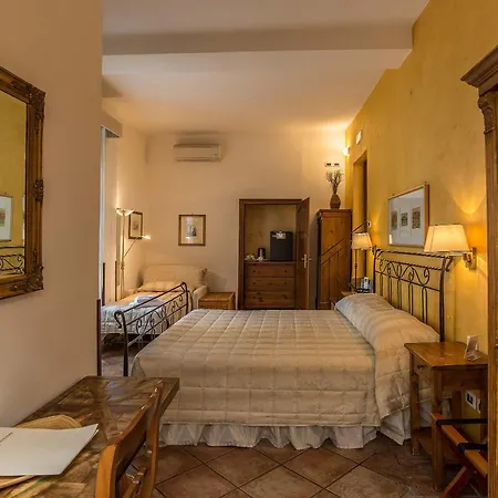 Maison d'hôtes Relais Le Clarisse 3*