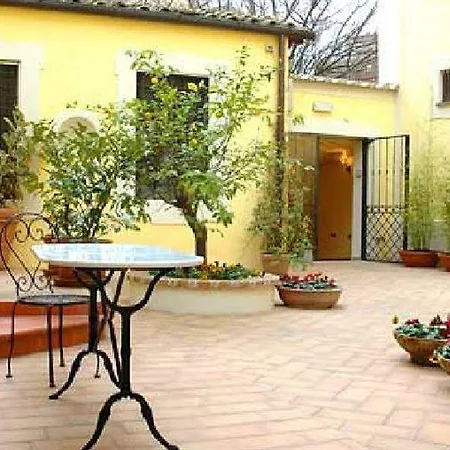 Relais Le Clarisse 3* Rome